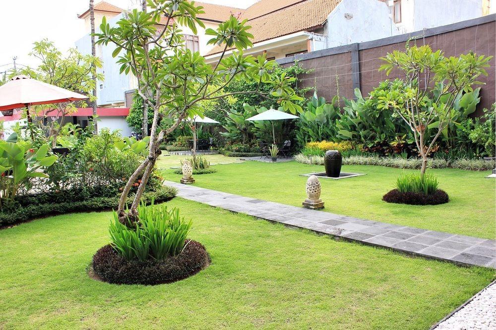 Budhi Hotel Kuta  Exterior photo