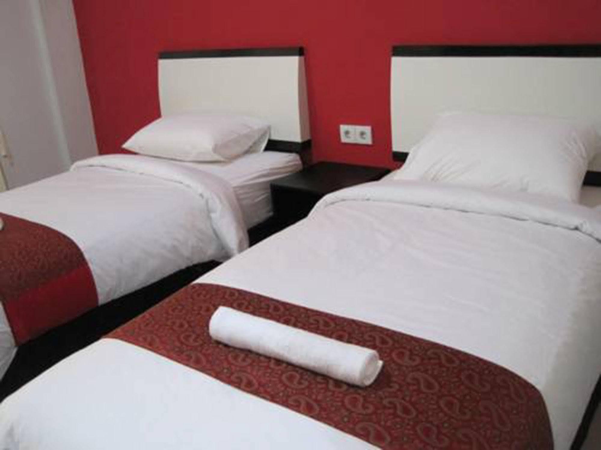 Budhi Hotel Kuta  Exterior photo